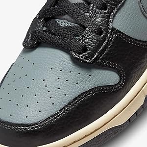 専用Nike Dunk Low Retro Premium ブラック/グレー 2025年発売予定】 ナイキ ダンク ロー ブラック/グレー/ガム